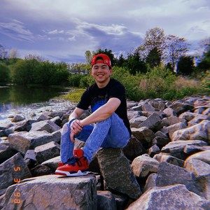 Meet your Posher, Eli